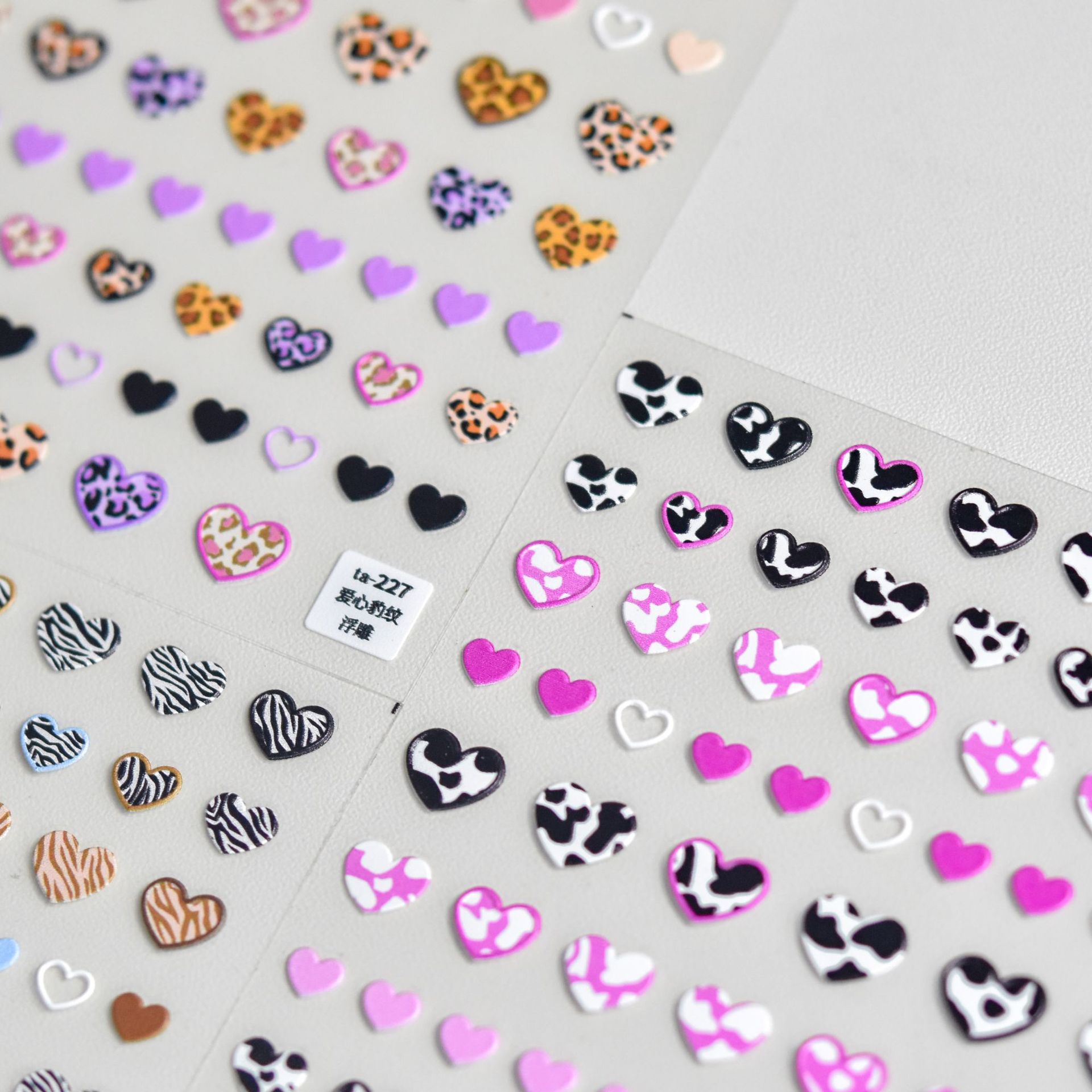 Nail Art Zebra Design - パターン化された愛の心を持つ動物のステッカー,高品質の弓,ヒョウ,ゼブラ,芸術的な装飾,ta-226