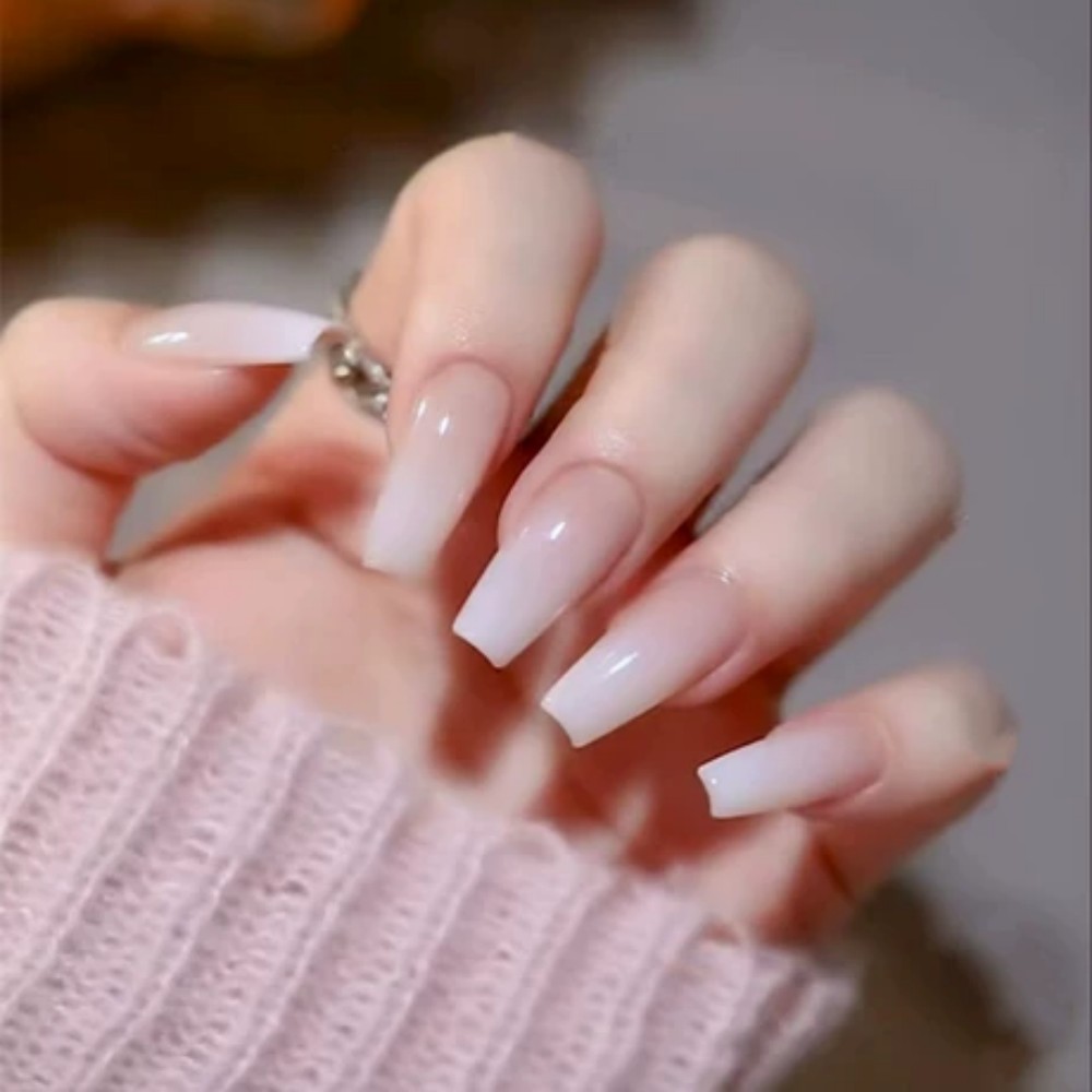 Nail Art Pink - 24枚入り/箱 ロングコフィン型つけ爪 ローズ柄 グルー付き ヌードピンク ホワイトカラー