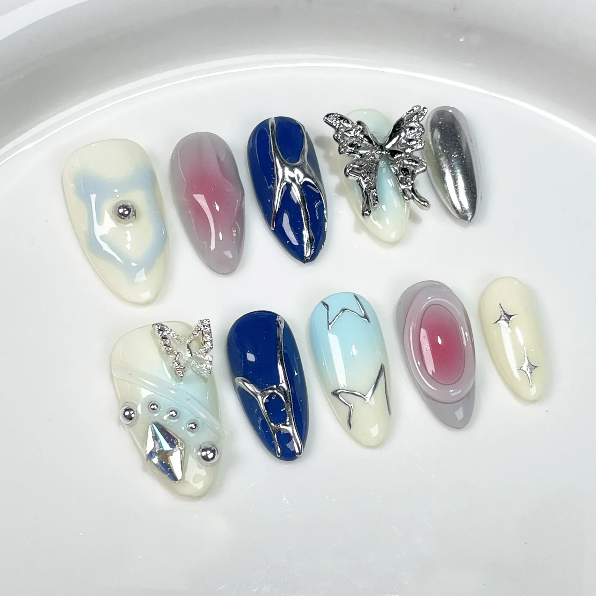 3Dバタフライメタルデザインの偽の爪,ダークブラック,プレス - Nail Art Pink のレビューと価格