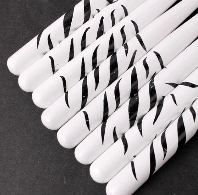 8 ピース/セットネイルアートデザインブラシ点在絵画ペンセッ - Nail Art Zebra Design のレビューと価格