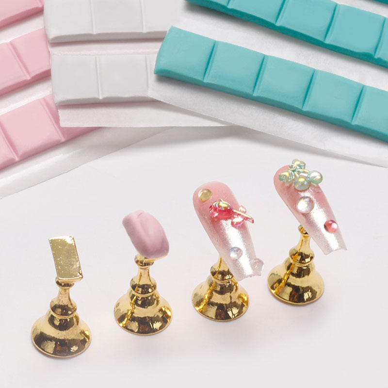 1 パックネイル接着剤粘土スティック爪のヒントホルダースタン - Nail Art Navy のレビューと価格