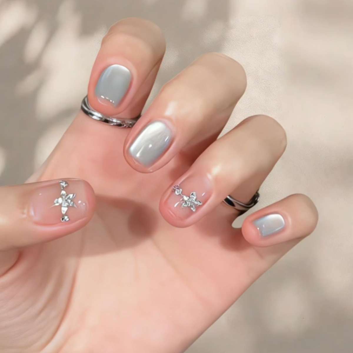 24個入り キャッツアイ シンプル グリッターネイルチップ  - Nail Art Flower のレビューと価格