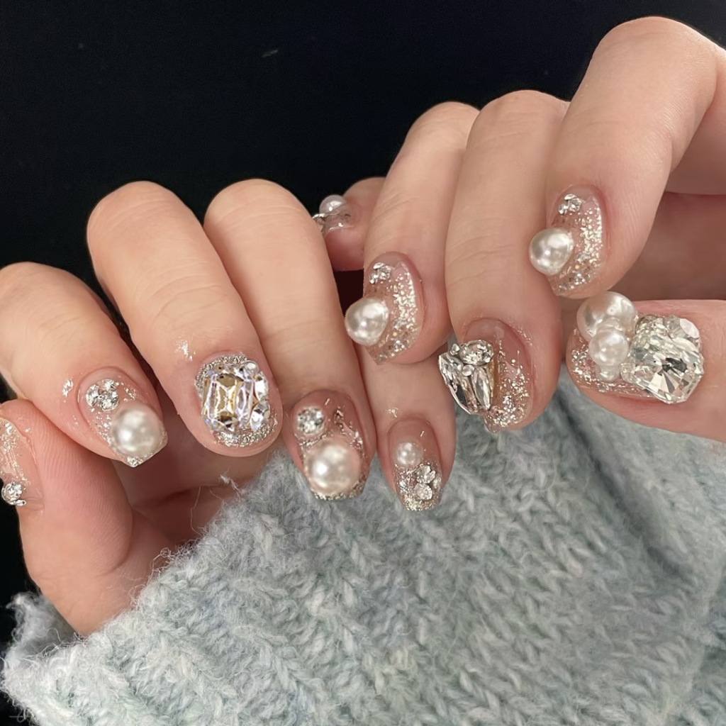 24個入り キャッツアイ シンプル グリッターネイルチップ  - Nail Art Flower のレビューと価格