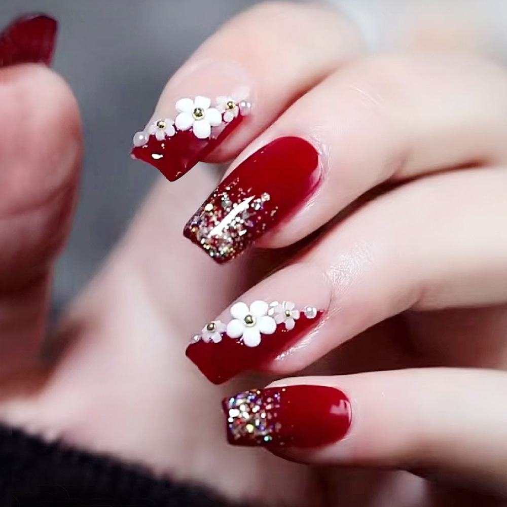 24 個光沢のある赤プレス爪白い花の装飾棺ヘッド偽爪フルカバ - Nail Art Flower のレビューと価格