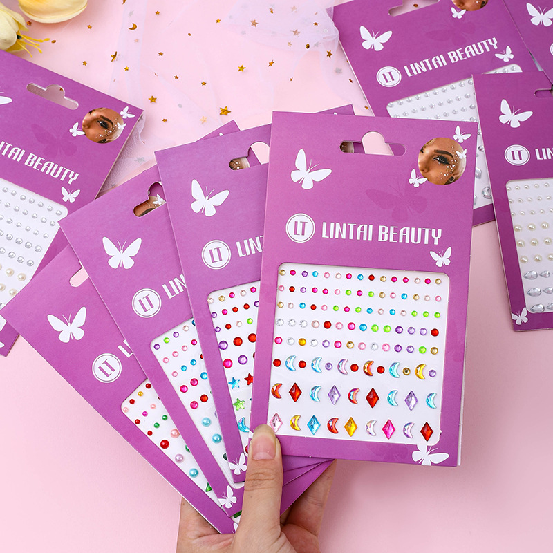 ホットセール中！フェイスジェムステッカー、粘着式防水ティアド - Rhinestone Nail Gem のレビューと価格