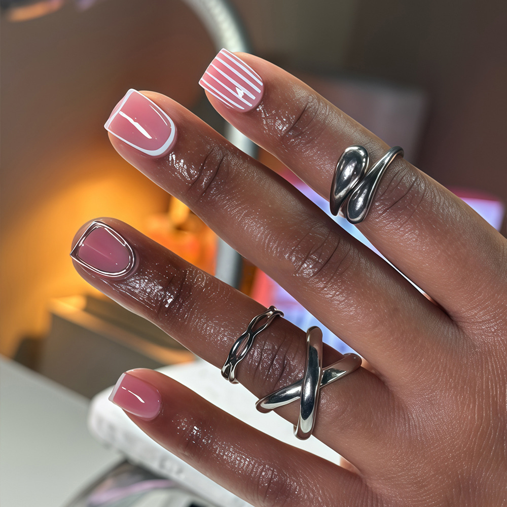 24枚入り ピンクの取り外し可能なネイルパッチ フレンチホワ - Nail Art Pink のレビューと価格